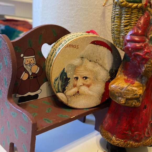 Set of nine (9) Santa’s- 7 ornaments and 2 are decor - Picture 3 of 10